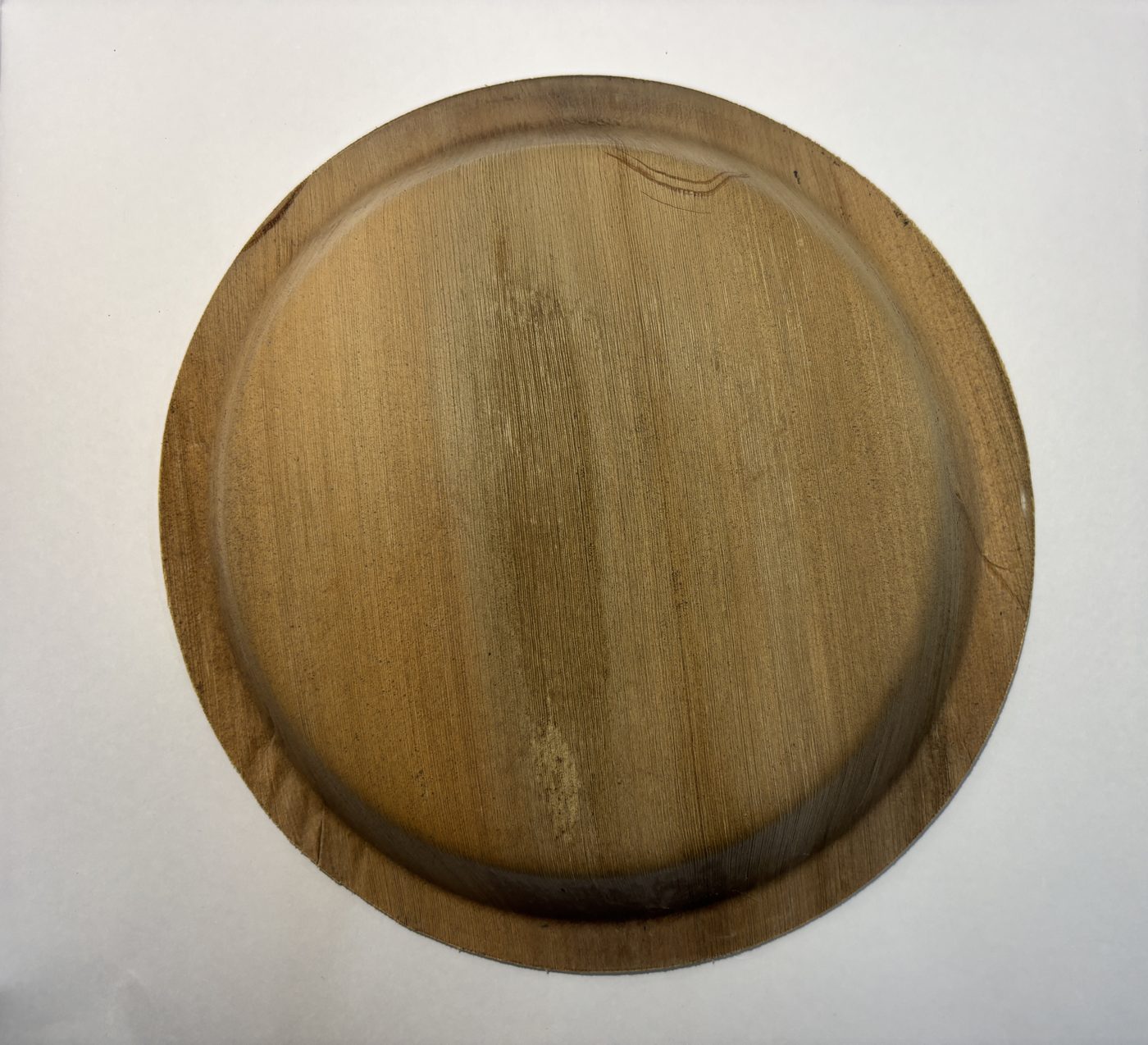 Areca palm leaf plate — round, natural, single-use eco disposable